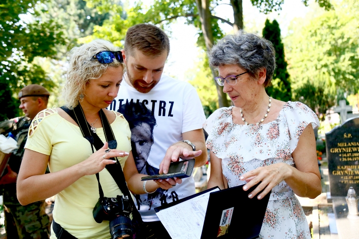 Uporządkowali groby powstańców warszawskich spoczywających na elbląskich nekropoliach