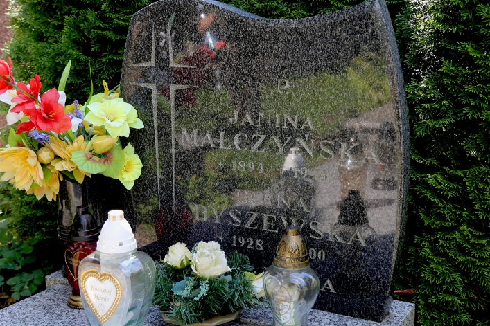 Uporządkowali groby powstańców warszawskich spoczywających na elbląskich nekropoliach
