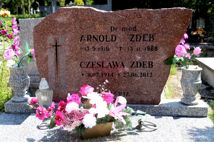 Uporządkowali groby powstańców warszawskich spoczywających na elbląskich nekropoliach