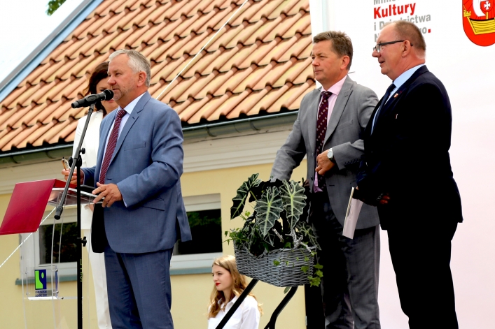 Uroczysta gala 10-lecia Liceum Plastycznego w Gronowie Górnym