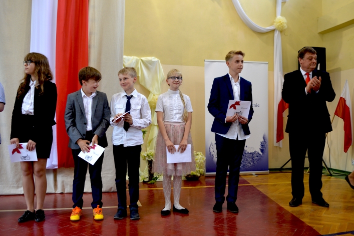 Uroczyste, miejskie zakończenie roku szkolnego (+ zdjęcia)