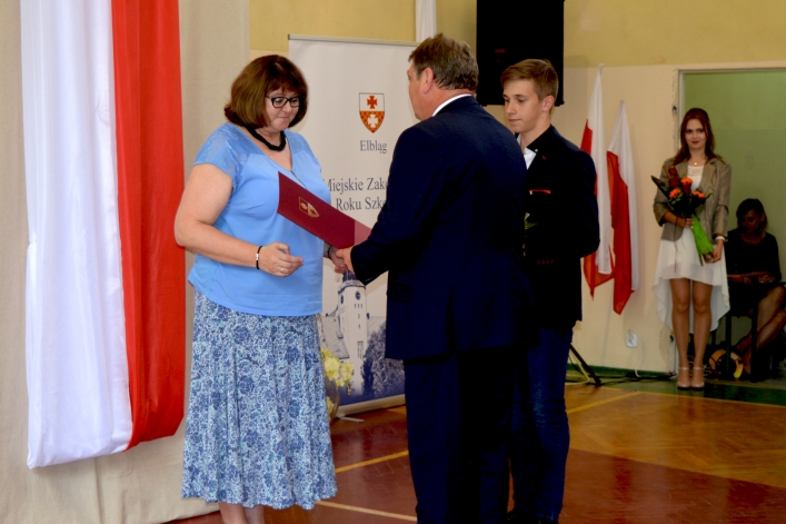 Uroczyste, miejskie zakończenie roku szkolnego (+ zdjęcia)