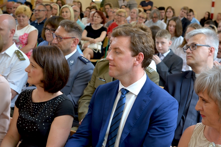 Uroczyste, miejskie zakończenie roku szkolnego (+ zdjęcia)