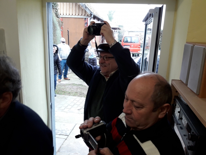 Radość podczas wejścia do Klubu
