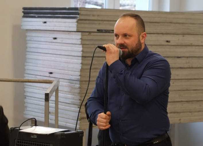 Łukasz Niedźwiecki dyrektor Domu Kultury w Stegnie