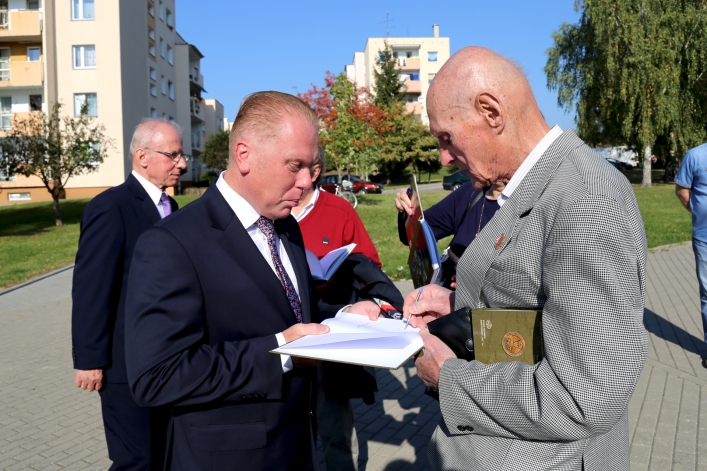 Uroczystośc otwarcia ronda Obrońców Birczy w Elblągu