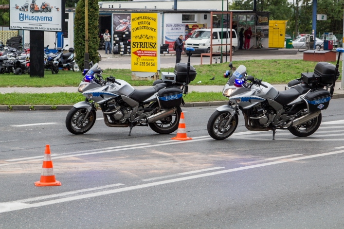 Uwaga kierowcy! Plama oleju na Królewieckiej