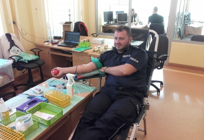 W braniewskiej komendzie policji polała się krew (+ zdjęcia)