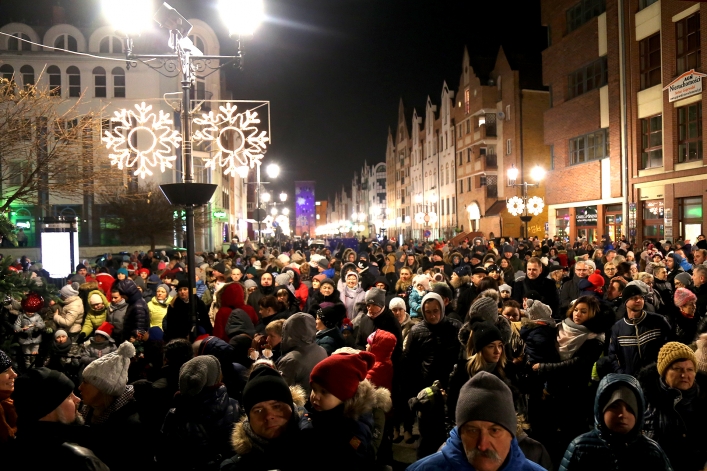 W dzień patrona Elbląga na Starym Mieście rozbłysła choinka