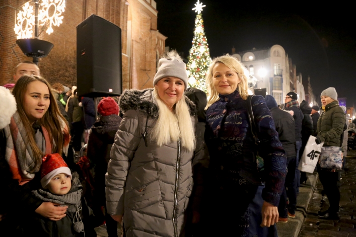 W dzień patrona Elbląga na Starym Mieście rozbłysła choinka
