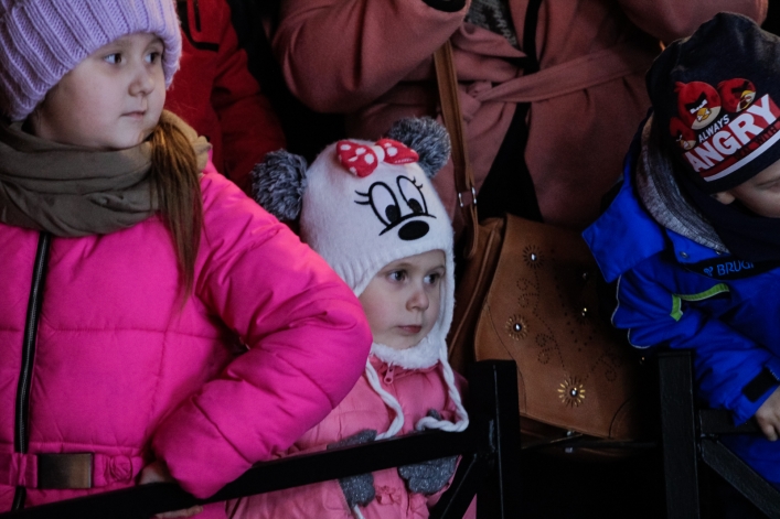 W Elblągu czuć już Magię Świąt. Na Starym Mieście rozbłysła choinka