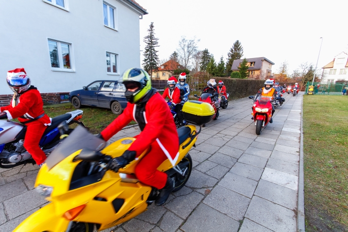 W Elblągu rządzą MotoMikołaje! Zobacz obszerną fotorelację