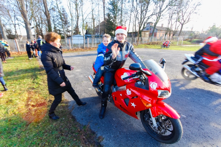 W Elblągu rządzą MotoMikołaje! Zobacz obszerną fotorelację