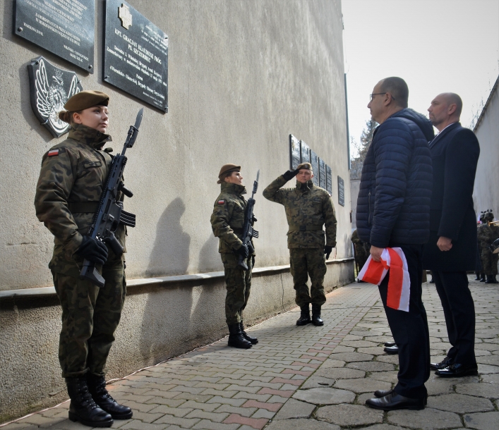 W hołdzie patronowi