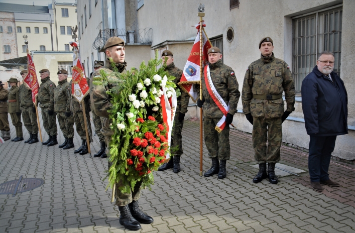 W hołdzie patronowi