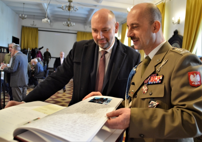 W hołdzie patronowi