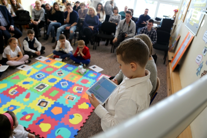 W SP nr 19 w Elblągu dzieci od najmłodszych lat z polskimi robotami za pan brat