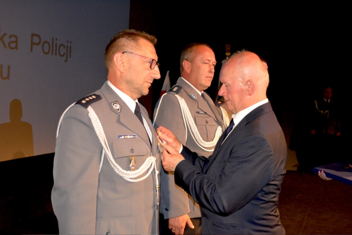 W Święto Policji uhonorowano ponad 100 policjantów. Będzie nowa komenda? (+ zdjęcia) 