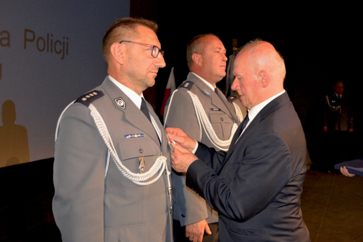 W Święto Policji uhonorowano ponad 100 policjantów. Będzie nowa komenda? (+ zdjęcia) 