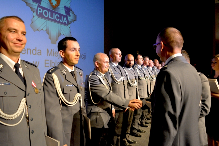 W Święto Policji uhonorowano ponad 100 policjantów. Będzie nowa komenda? (+ zdjęcia) 