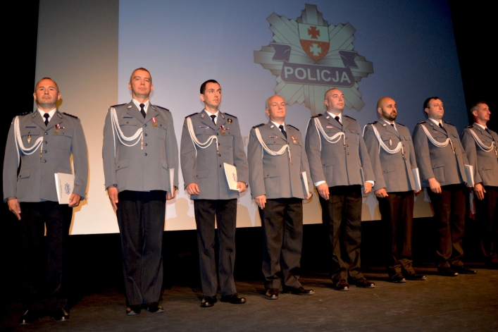 W Święto Policji uhonorowano ponad 100 policjantów. Będzie nowa komenda? (+ zdjęcia) 