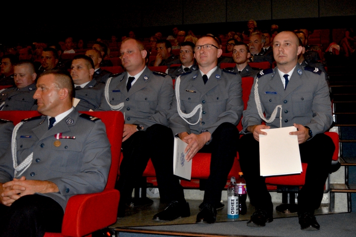 W Święto Policji uhonorowano ponad 100 policjantów. Będzie nowa komenda? (+ zdjęcia) 