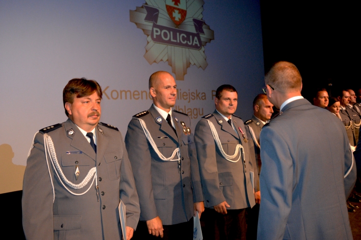 W Święto Policji uhonorowano ponad 100 policjantów. Będzie nowa komenda? (+ zdjęcia) 