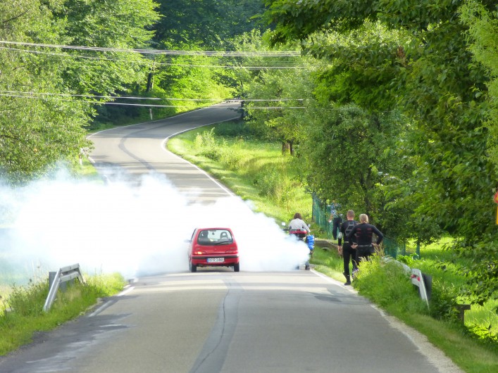 Warto tam pojechać dla widoków i dla ludzi - Karolina Borsukowicz o podróży motocyklowej do Rumunii