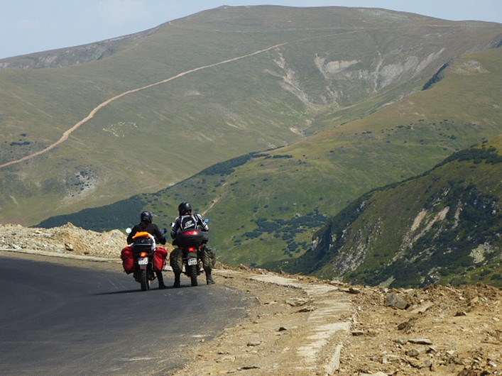 Warto tam pojechać dla widoków i dla ludzi - Karolina Borsukowicz o podróży motocyklowej do Rumunii