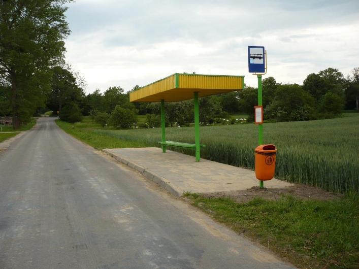 Wiaty przystankowe w nowych miejscach