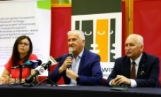 Wiecha poszybowała w górę. Prace trwają dalej
