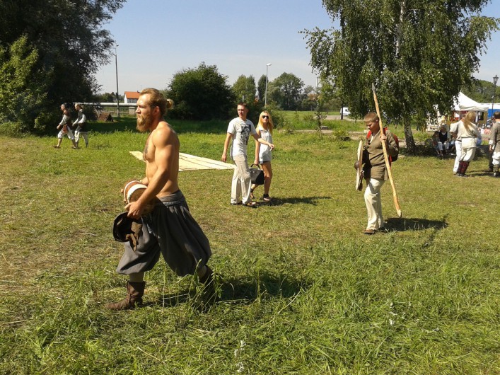 Wikingowie na Wyspie Spichrzów. Trwa festiwal średniowieczny