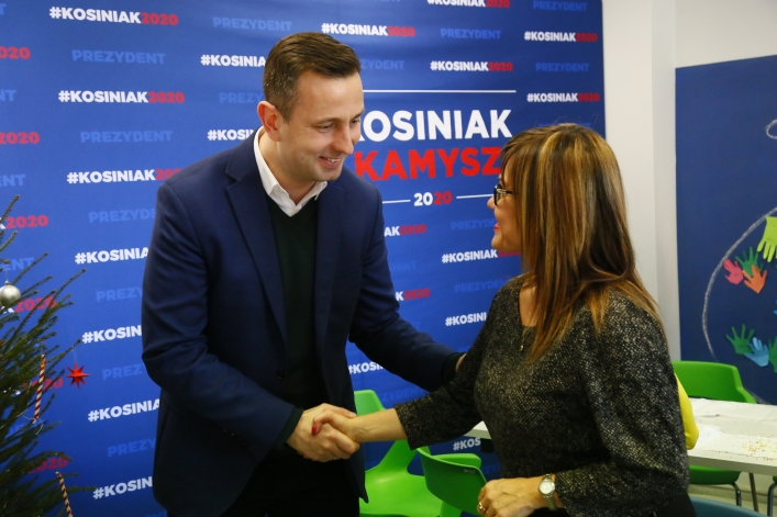 Władysław Kosiniak-Kamysz wspólnie z elblążanami wykonywał ozdoby świąteczne