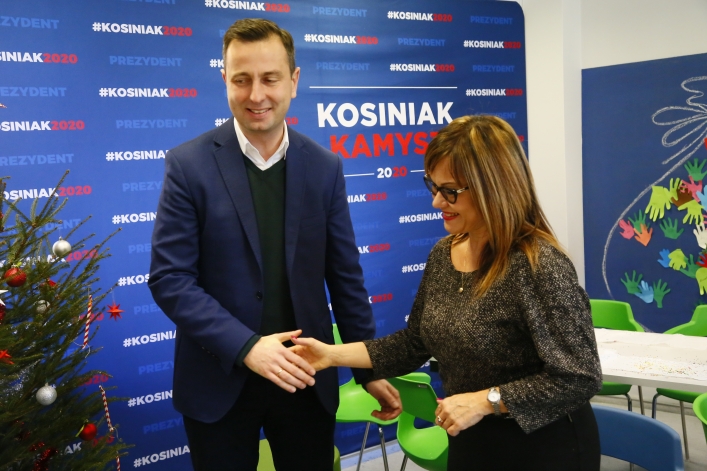 Władysław Kosiniak-Kamysz wspólnie z elblążanami wykonywał ozdoby świąteczne
