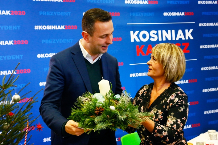 Władysław Kosiniak-Kamysz wspólnie z elblążanami wykonywał ozdoby świąteczne