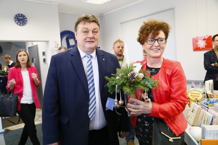 Władysław Kosiniak-Kamysz wspólnie z elblążanami wykonywał ozdoby świąteczne