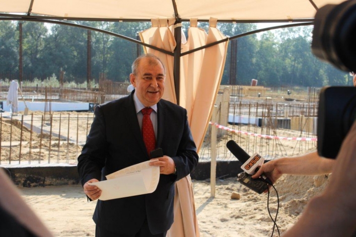Wmurowanie kamienia węgielnego pod budowę basenu