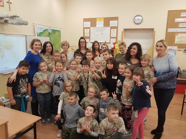 Wolontariusze z dalekich krajów uczyli języka angielskiego w elbląskiej „Czwórce”