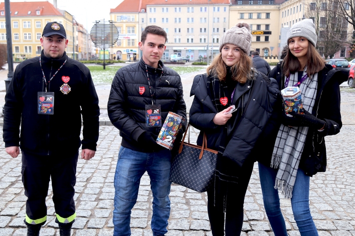 WOŚP gra w Elblągu. Na ulicach miasta kwestuje 450 wolontariuszy