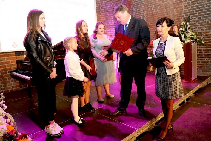 Wręczono Elbląskie Nagrody Kulturalne za 2018 r.
