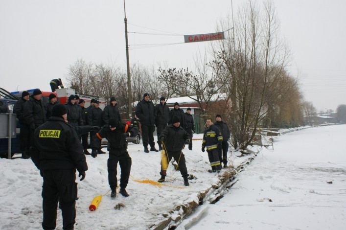 Wspólne ćwiczenia policjantów i strażaków pomogą jeszcze skuteczniej ratować ludzi 