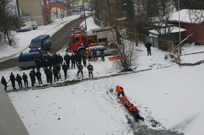 Wspólne ćwiczenia policjantów i strażaków pomogą jeszcze skuteczniej ratować ludzi 