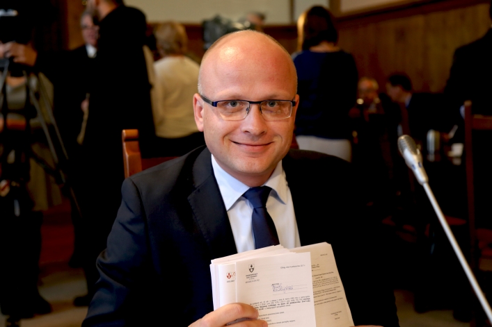 Wyjątkowa sesja Rady Miasta Elbląga z udziałem ministra. 