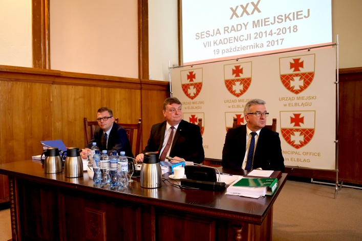 Wyjątkowa sesja Rady Miasta Elbląga z udziałem ministra. 