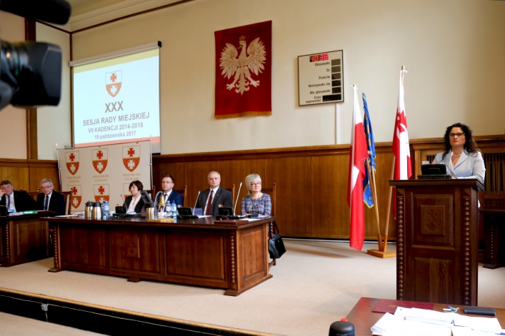 Wyjątkowa sesja Rady Miasta Elbląga z udziałem ministra. 