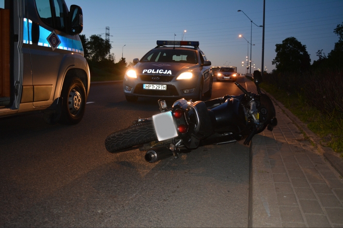 Wypadek motocyklisty na al. Jana Pawła II (+ zdjęcia)