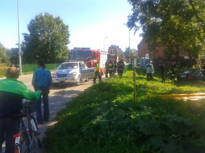 Wypadek na Grochowskiej. Zderzenie dwóch samochodów