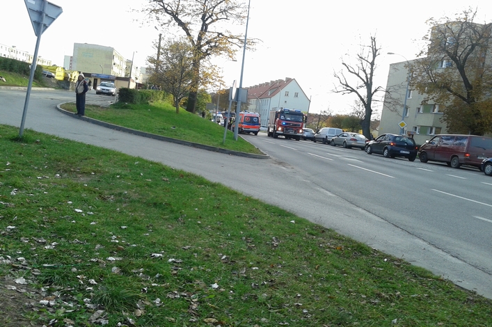 Wypadek na Robotniczej. Kobieta zasłabła za kierownicą
