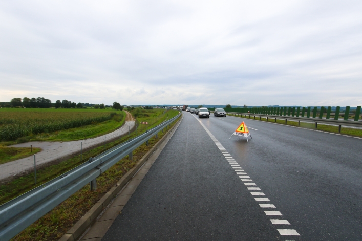 Wypadek na S7, dwie osoby w ciężkim stanie