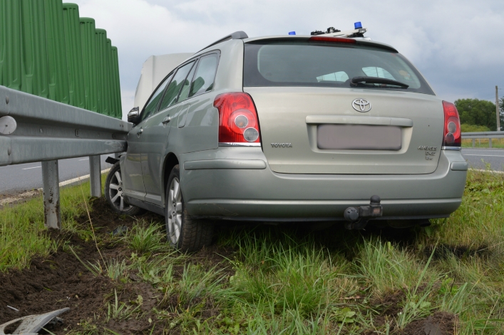 Wypadek na S7. Mężczyzna zasłabł za kierownicą (+ zdjęcia)